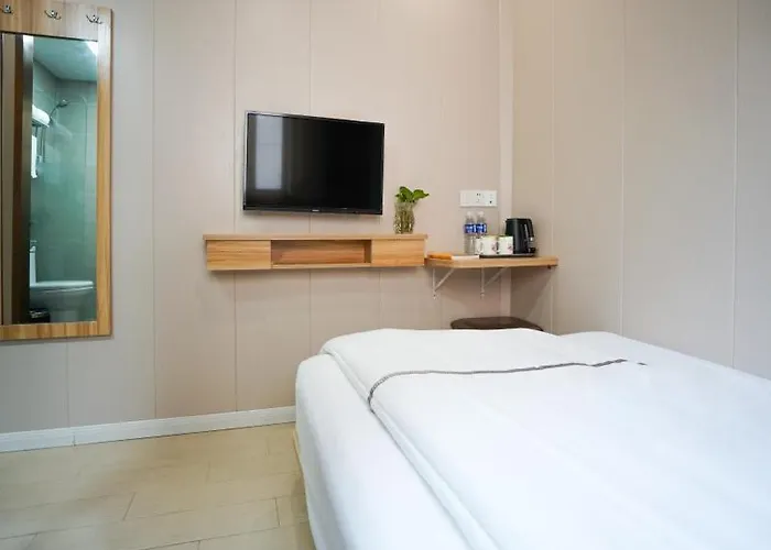 Shell Hotel Shanghai Tongji University Siping Road